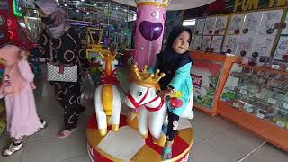 Ride the merry-go-round toy horse odong-odong